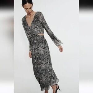 ZARA Elegant Black and Gray Snake Print Dress WITH TAGS ON